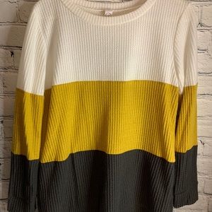 Boutique Waffle sweater NWOT